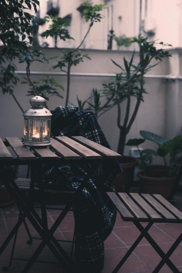 La Casa Del Nespolo, 2 Terrazzi E 2 Bagni In Centro Apartment Napoli Ngoại thất bức ảnh