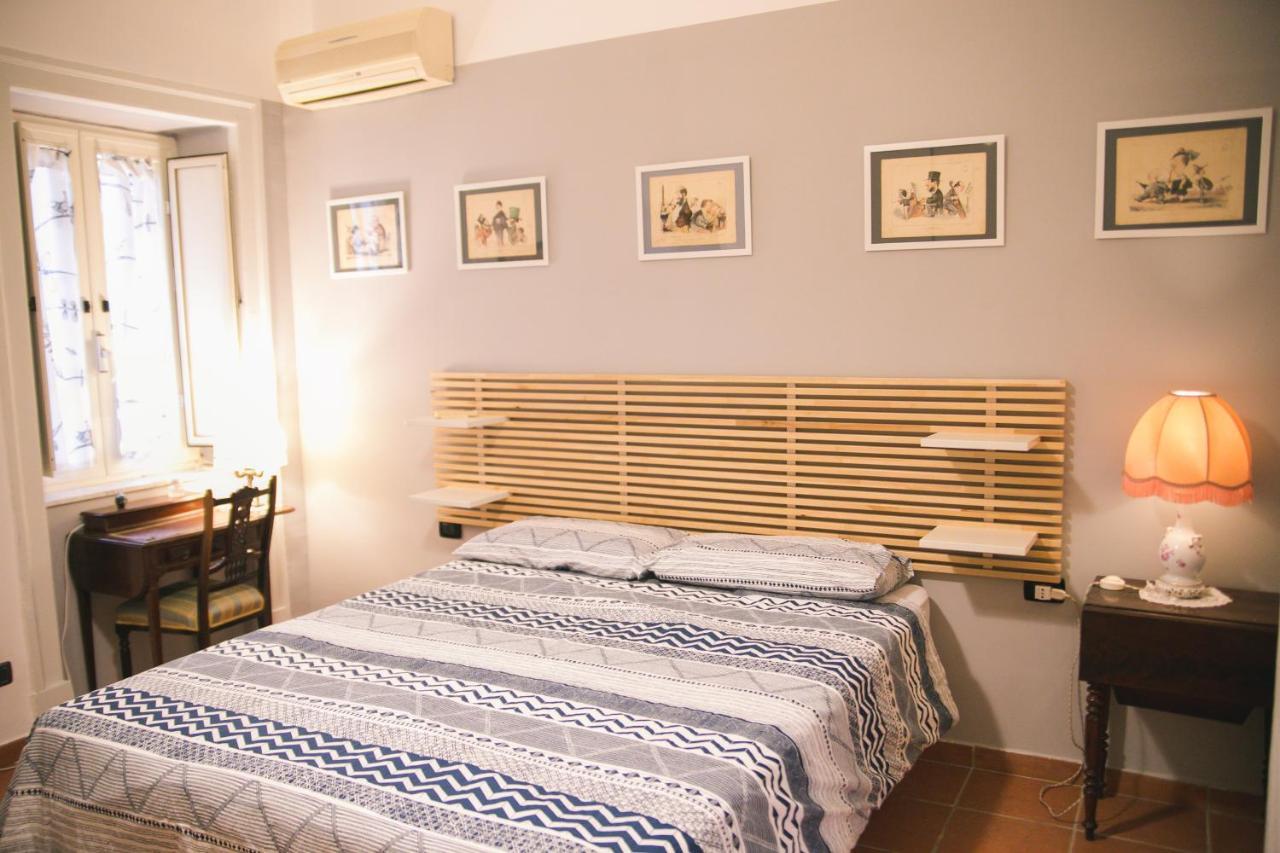 La Casa Del Nespolo, 2 Terrazzi E 2 Bagni In Centro Apartment Napoli Ngoại thất bức ảnh