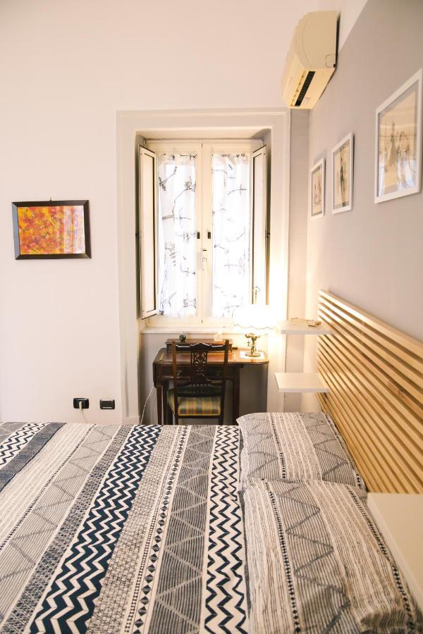La Casa Del Nespolo, 2 Terrazzi E 2 Bagni In Centro Apartment Napoli Ngoại thất bức ảnh