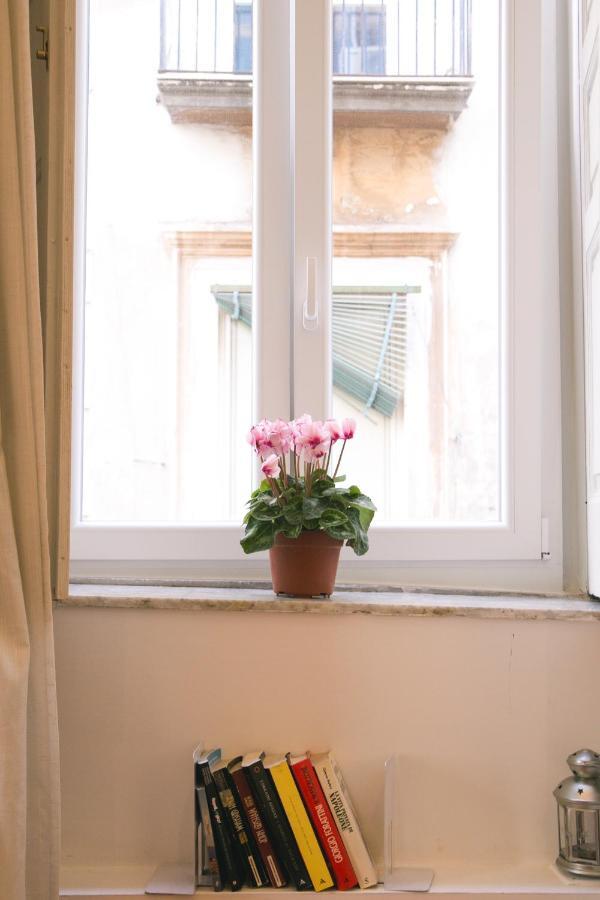 La Casa Del Nespolo, 2 Terrazzi E 2 Bagni In Centro Apartment Napoli Ngoại thất bức ảnh